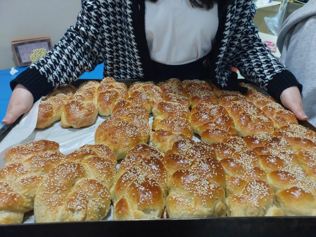 Challah baking for Yahrzeit of Rachel İmeynu 11 Cheshvan